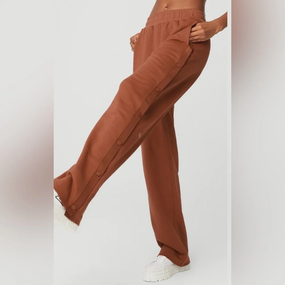 Alo Yoga | Courtside Tearaway Accolade Snap Pants✨